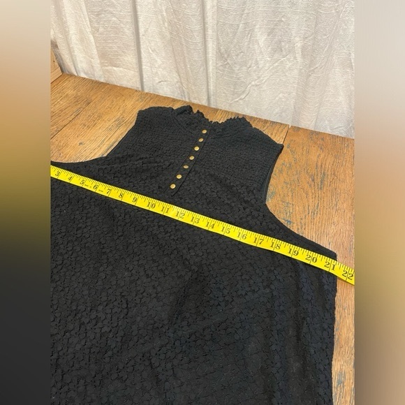 PENNINGTON sleeveless lace blouse with  high neck. Size X - Picture 6 of 7